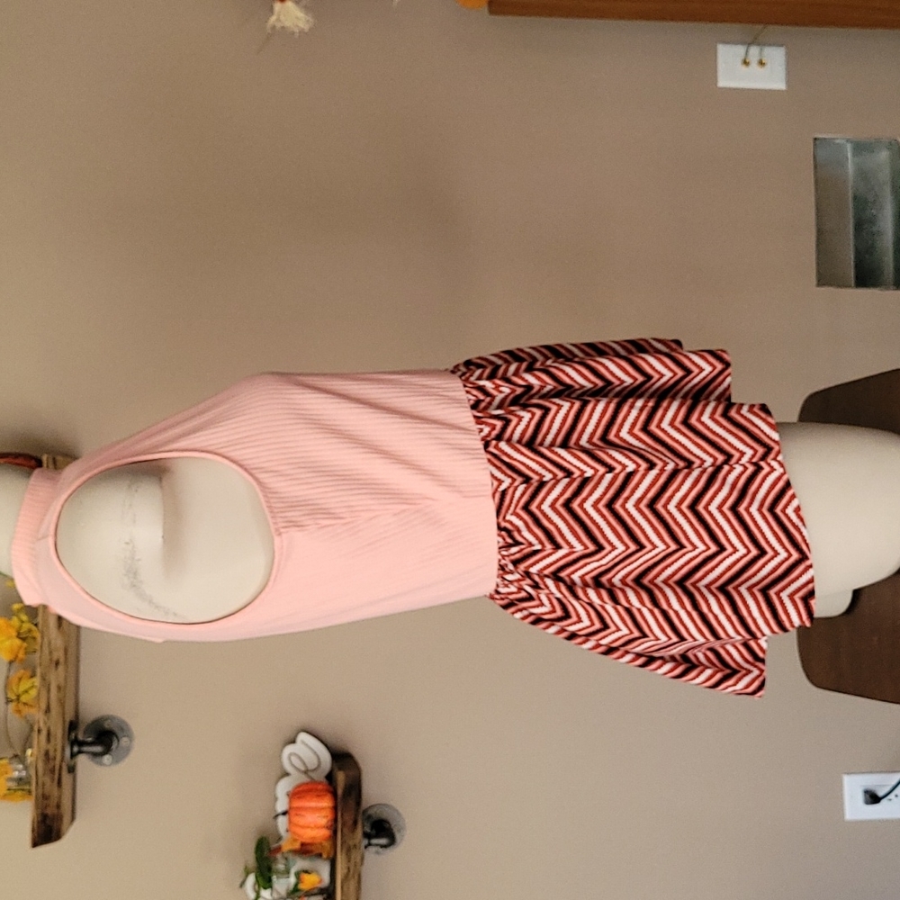 Pink Top - Picture 4 of 7